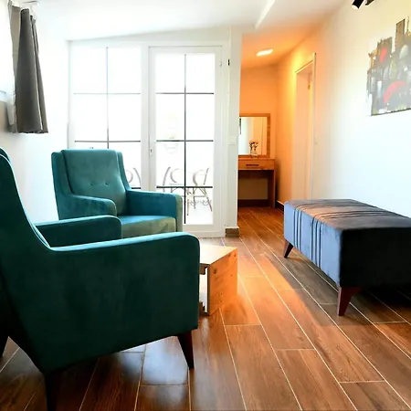 Apartment Sera Homes *