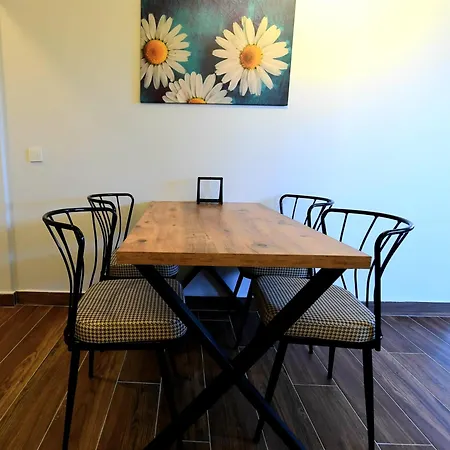 Sera Homes Appartement *